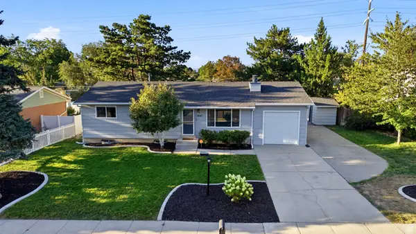 1447 E Mulberry Way, Sandy, UT 84093