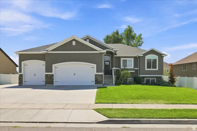 4563 W 3300 S, West Haven, UT 84401 - #1