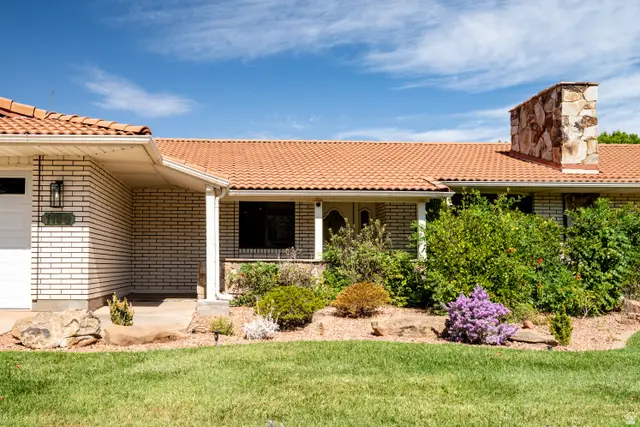 1130 W Wesley Powell Dr, Saint George, UT 84790 - #2