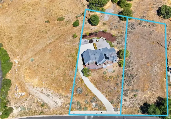 1164 Circle View Dr #16, Logan, UT 84341