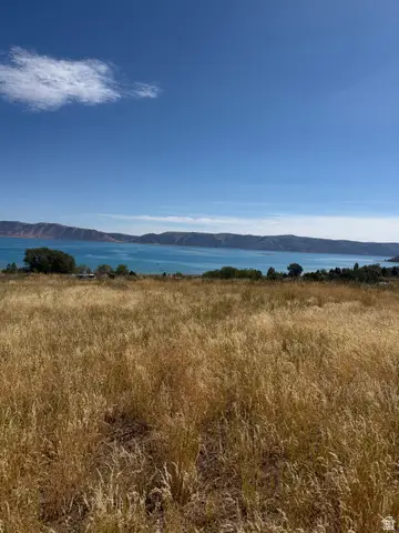 261 W Moonlight Dr, Garden City, UT 84028