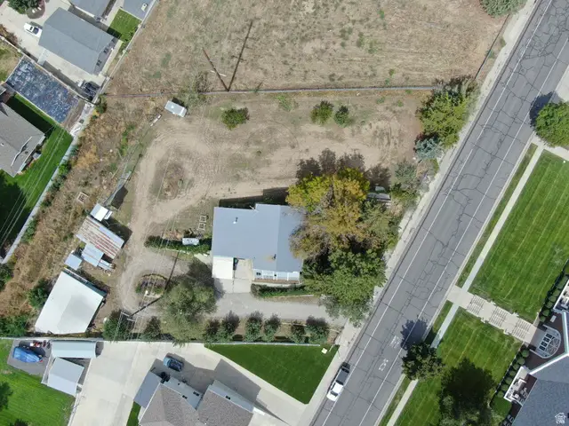 8730 S Harvard Dr, Sandy, UT 84094 - #3