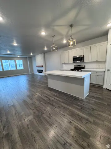699 E Ryegrass Dr N, Eagle Mountain, UT 84005 - #2