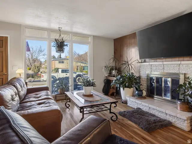2744 E 7265 S, Cottonwood Heights, UT 84121 - #1