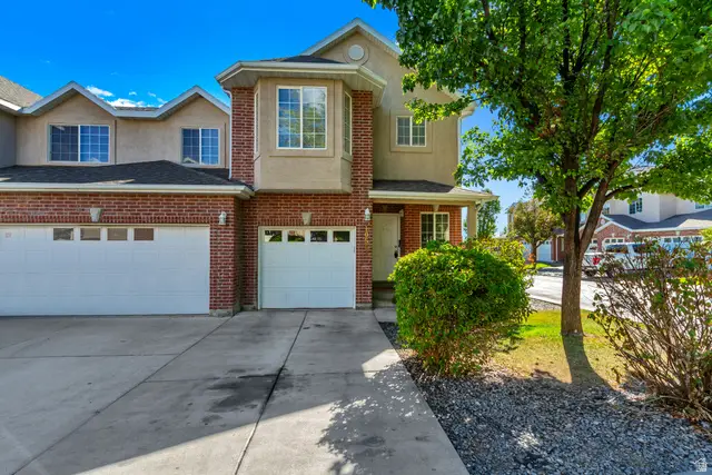 10563 S Sage Creek Rd W, South Jordan, UT 84009 - #2