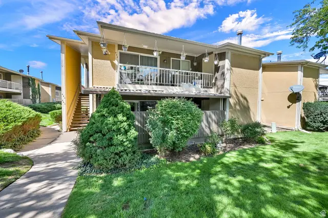 351 E Peach Ln, Bountiful, UT 84010 - #1