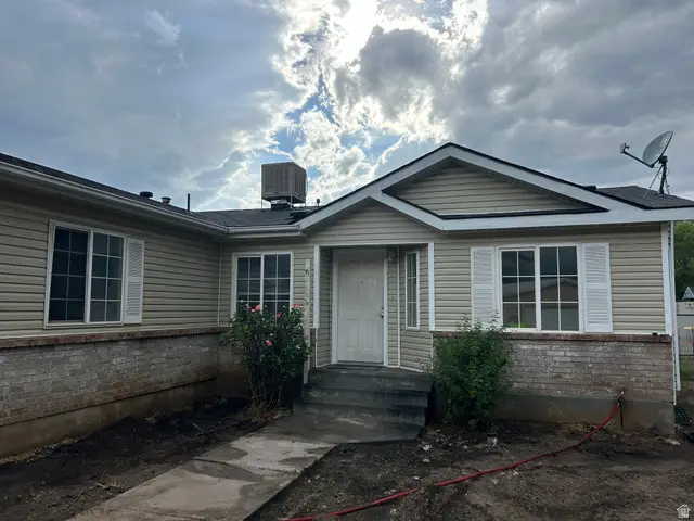 1675 Kylee Ln, Ogden, UT 84404 - #1
