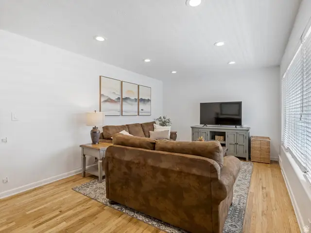3567 S Christine St, Millcreek, UT 84106 - #2