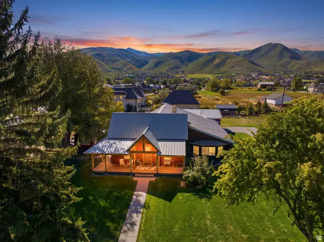 585 N Center St, Midway, UT 84049 - #1
