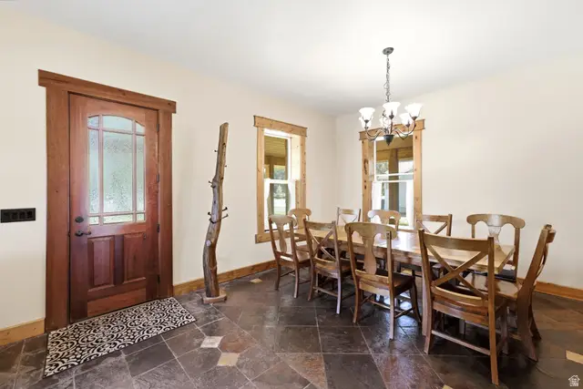 585 N Center St, Midway, UT 84049 - #2