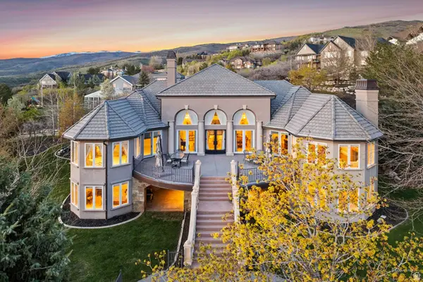 1714 Ridge Point Dr E, Bountiful, UT 84010