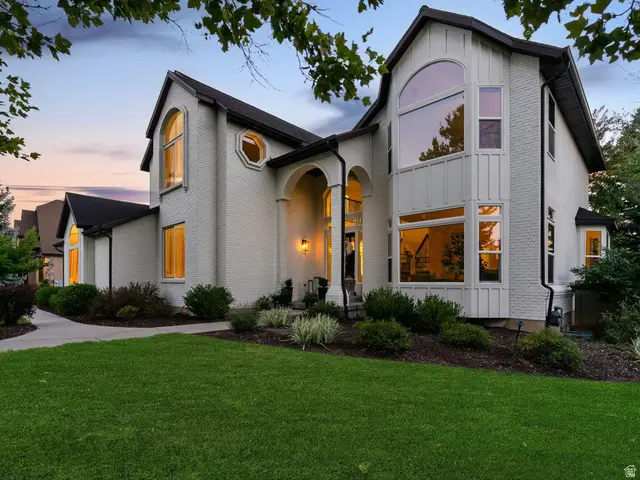 50 S Wanderwood Way E, Sandy, UT 84092 - #2