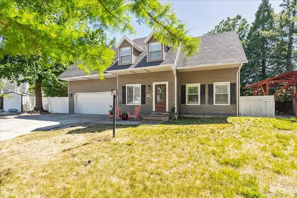 9066 S Newcastle Cir, Sandy, UT 84093