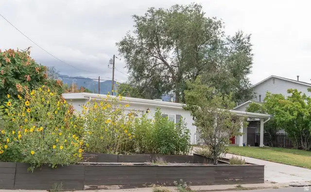 10381 S Zinnia Way, White City, UT 84094 - #3
