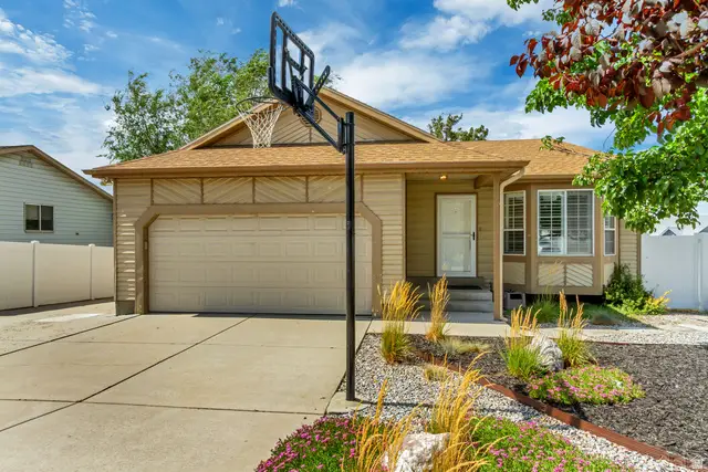 8138 S Angel St, Sandy, UT 84070 - #1