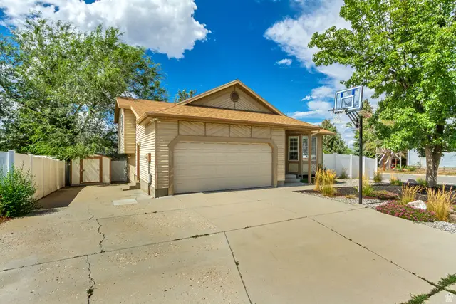 8138 S Angel St, Sandy, UT 84070 - #2
