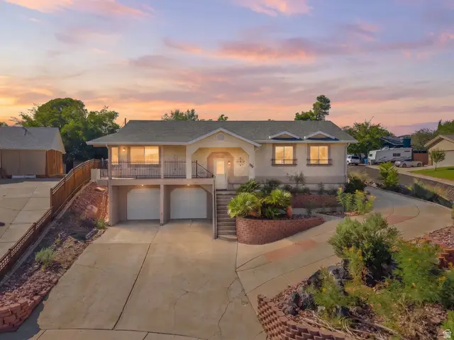 2587 Chaparral Cir, Santa Clara, UT 84765 - #2