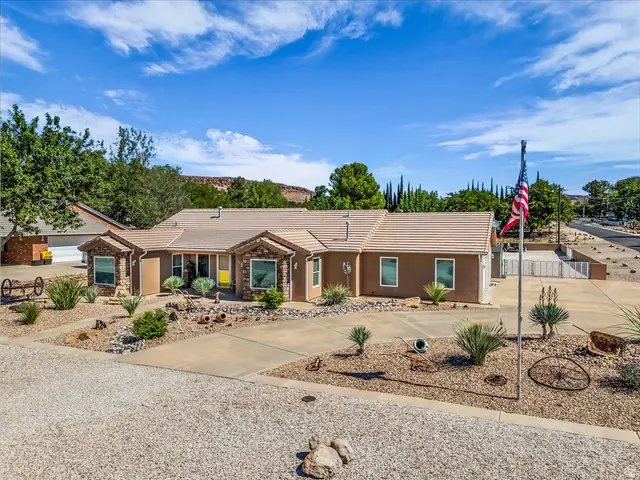 95 E Mulberry Ln, Leeds, UT 84746 - #1