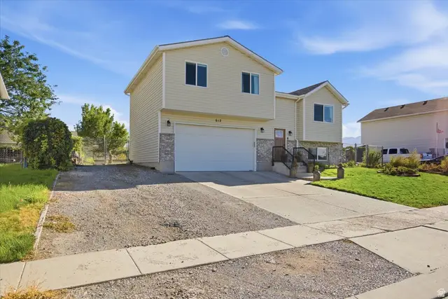 612 E Barbed Wire Dr, Grantsville, UT 84029 - #3