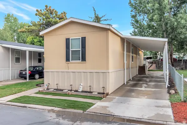 889 W Storm Mountain Dr S, Taylorsville, UT 84123