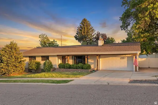 3661 E Spruce Dr, Salt Lake City, UT 84124