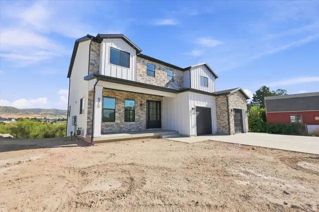 975 E Oak Creek Dr, Lehi, UT 84043 - #2