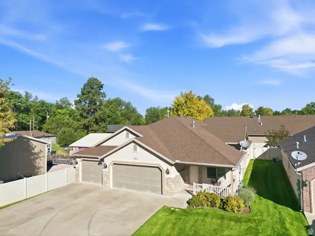 721 E 100 S, Layton, UT 84041 - #1