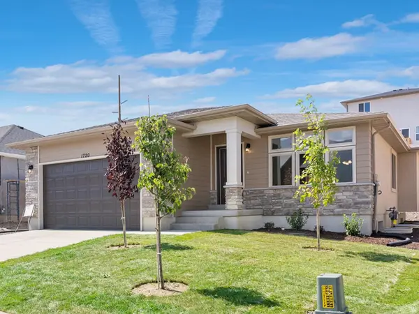 1641 S Windsong Dr #SR 371, Santaquin, UT 84655