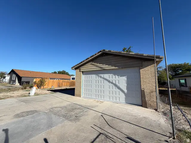 3828 W Country Squire Dr S, West Jordan, UT 84088 - #1