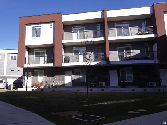462 E 625 S, Clearfield, UT 84015 - #2