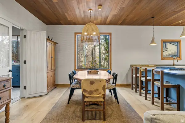 1445 Crescent Rd, Park City, UT 84060