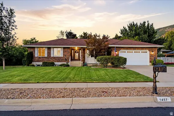 1457 Hilda Dr, Fruit Heights, UT 84037