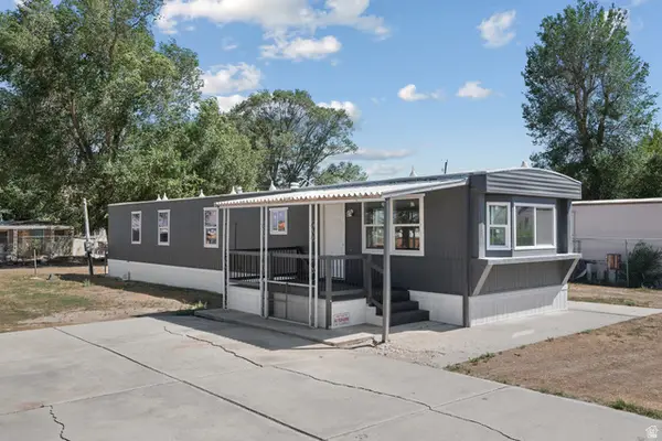 135 S Willow St E, Grantsville, UT 84029