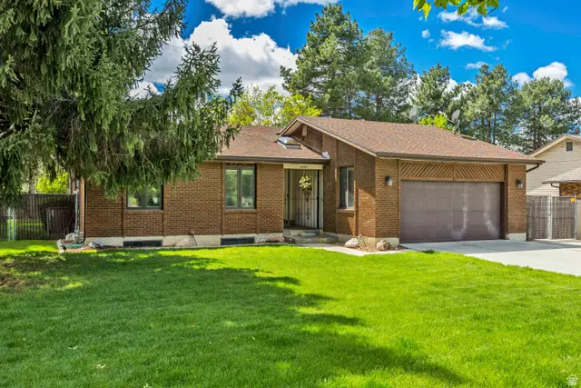 1498 E Mount Manor Cir, Cottonwood Heights, UT 84121 - #3