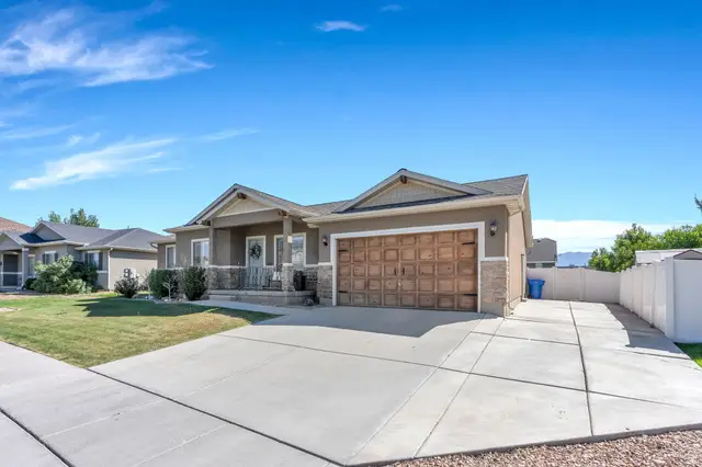 1583 S Spring Creek Dr, Lehi, UT 84043 - #3