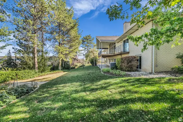 6972 S Sunrise Hills Cir, Cottonwood Heights, UT 84121 - #2