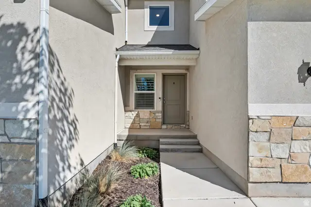 1038 N 120 E, Santaquin, UT 84655 - #3