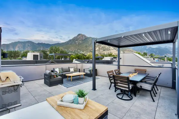 4672 S Grosvenor Ct, Holladay, UT 84117