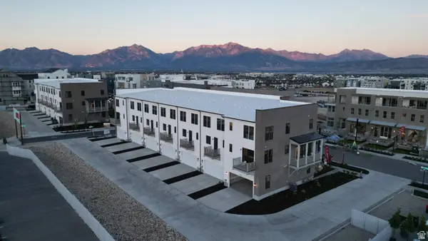 5348 W Center Field Dr S #106, South Jordan, UT 84009