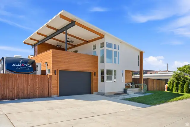 3272 S 2000 E, Millcreek, UT 84109 - #2