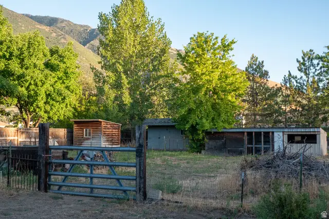 1880 E 11400 St S, Sandy, UT 84092 - #2