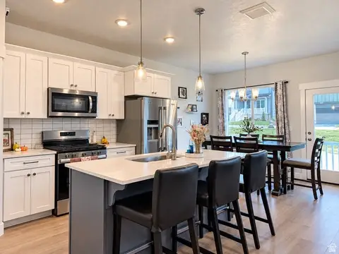 2791 N Red Velvet Ln, Saratoga Springs, UT 84045 - #3