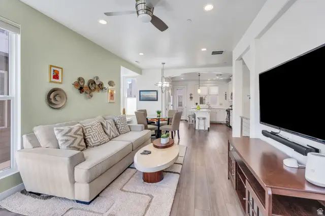 4527 W Daybreak Rim Way, South Jordan, UT 84009 - #2