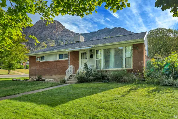704 Robins Ave, Ogden, UT 84404