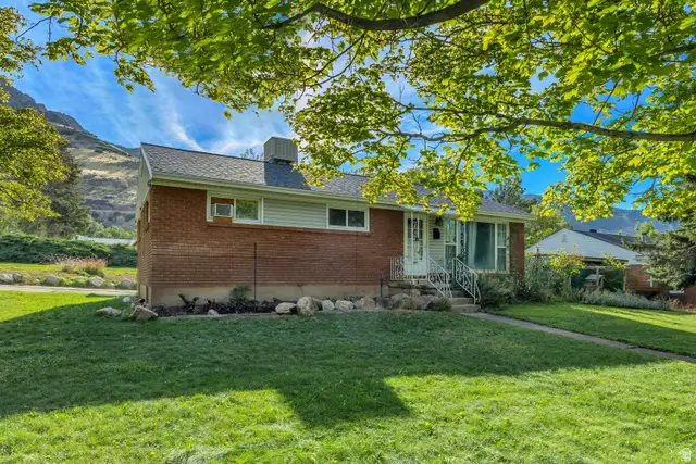 704 Robins Ave, Ogden, UT 84404 - #2