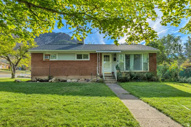 704 Robins Ave, Ogden, UT 84404 - #3