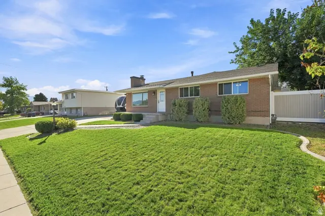 4957 W Lariat Dr S, West Valley City, UT 84120 - #2