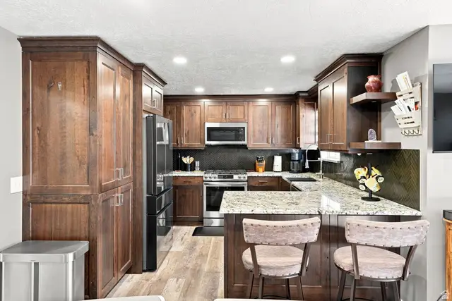 4957 W Lariat Dr S, West Valley City, UT 84120 - #3