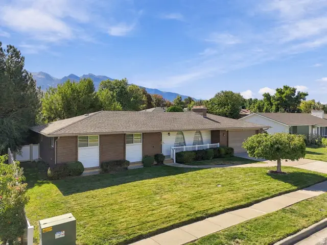 2524 E Camelback Rd, Cottonwood Heights, UT 84121 - #2