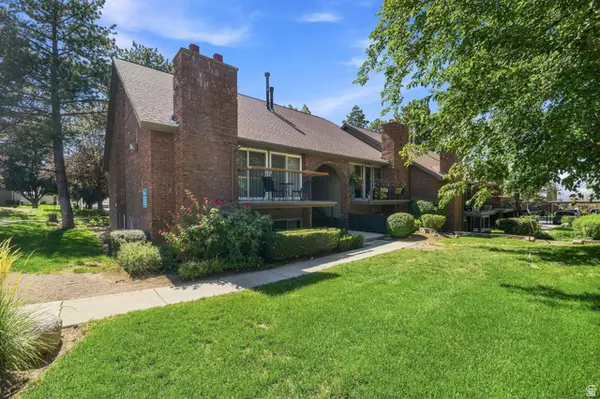 1241 E Cottonwood Hills Dr, Sandy, UT 84094